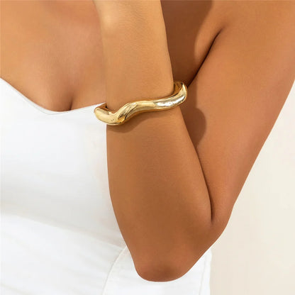 Exaggerated Chunky Heavy Metal Big Torques Choker Necklace Women Punk Goth Irregular Twisted Chain Grunge Jewelry Steampunk Men